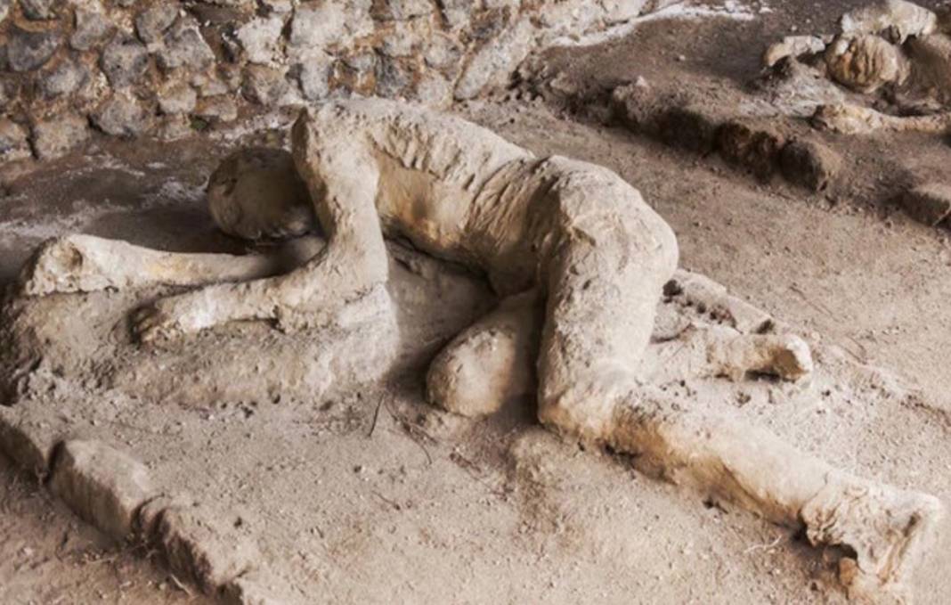 Vezüv şehirleri 15 dakikada yok etti: İnsanlar dakikalar içinde buharlaştı 2